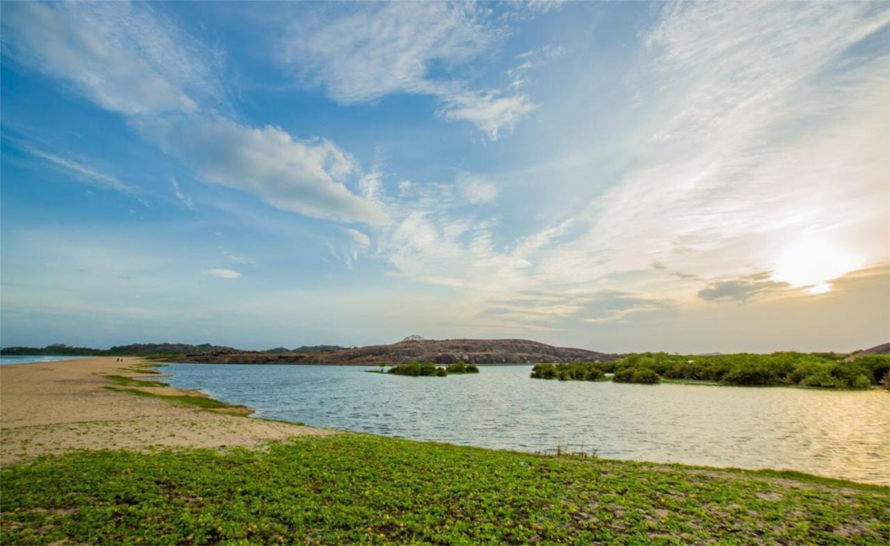 Nikara Nature Resort Arugam Bay Exterior photo