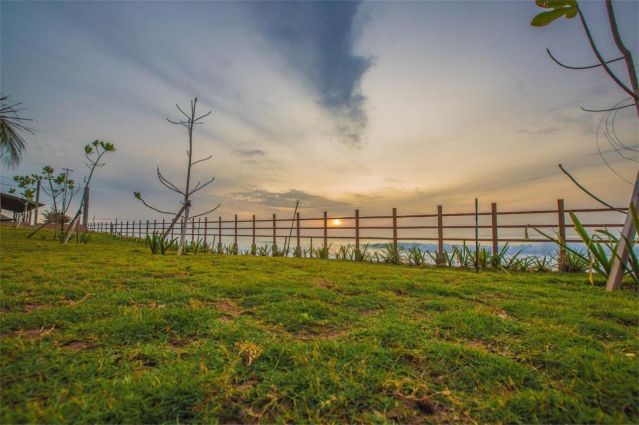 Nikara Nature Resort Arugam Bay Exterior photo